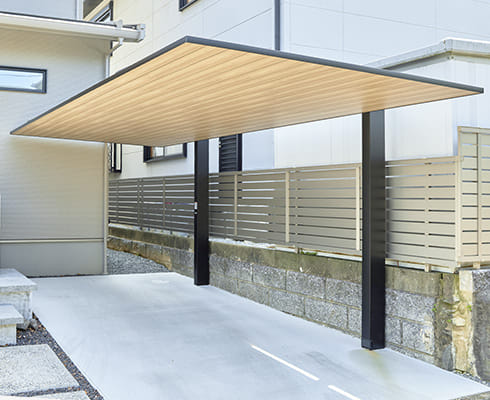 福岡県で外構・エクステリア事業を行っているエデンホームが設置・工事したカーポート