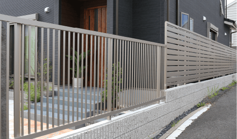エバーアートフェンスセンシア 縦格子